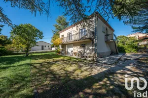 Maison de campagne à Villeneuve-de-Berg (07170)