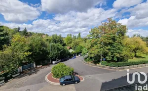 Apartment at Palaiseau (91120)