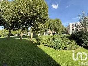 Apartment at Bièvres (91570)