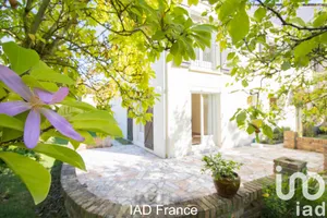 House at Élancourt (78990)