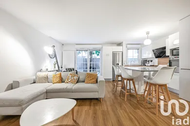 Apartment in Nanterre (92000)
