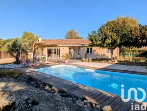 Traditional house in Le Barp (33114)