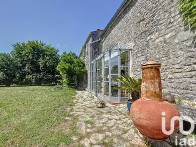 Domaine à Rochefort (17300)