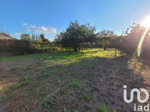 Terrain à bâtir à Parthenay (79200)