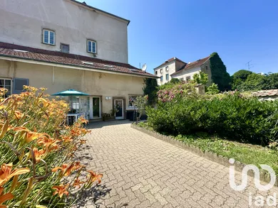 Building in Fénétrange (57930)