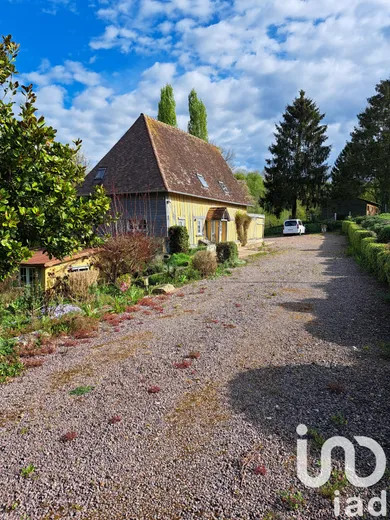 Maison de campagne à Saint-Denis-de-Mailloc (14100)
