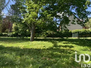 Land at Morainvilliers (78630)