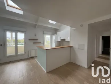 Apartment at Issy-les-Moulineaux (92130)