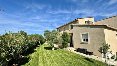 Traditional house in Sainte-Cécile-les-Vignes (84290)