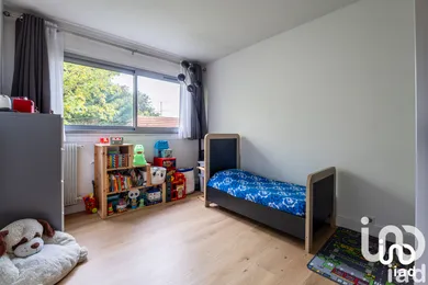 Apartment in Longjumeau (91160)