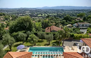 Maison d'architecte à Châteauneuf-Grasse (06740)