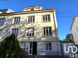 Apartment at Troyes (10000)