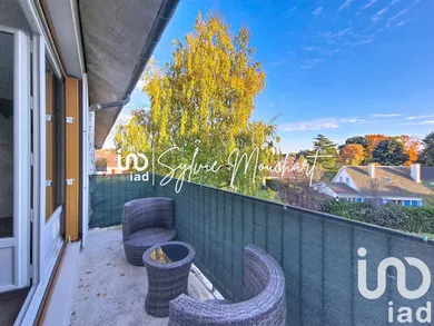 Appartement à Le Mesnil-Saint-Denis (78320)