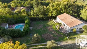 Maison traditionnelle à Saint-Cirgues-de-Prades (07380)