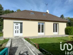 House at Montaillé (72120)