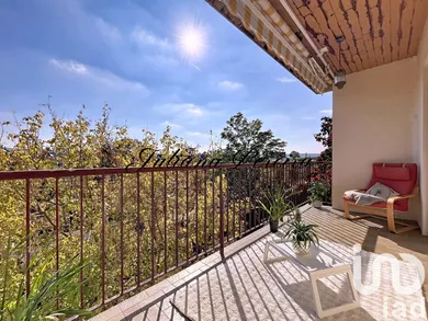 Apartment in Aubergenville (78410)