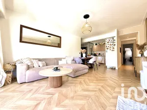 Appartement à Cagnes-sur-Mer (06800)