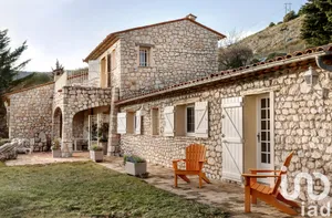 Maison traditionnelle à Gourdon (06620)