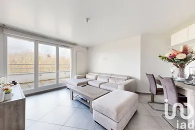 Apartment in Thiais (94320)