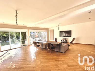 Detached house in Saint-Maur-des-Fossés (94210)