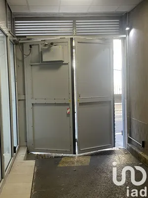 Parking à Paris (75012)