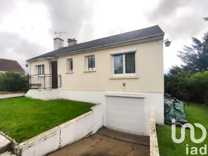 House at Courgenay (89190)