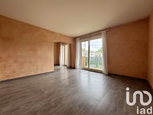 Apartment in Saint-Fargeau-Ponthierry (77310)