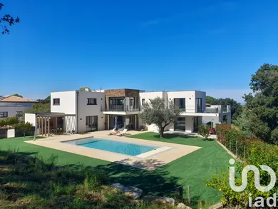 Architectural house at SORÈDE   (66690)