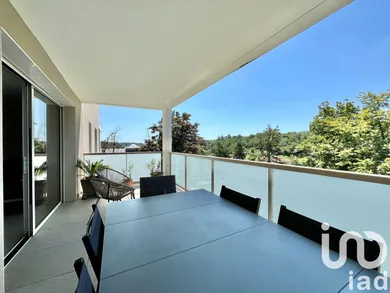 Apartment in Charbonnières-les-Bains (69260)