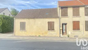 House at Charny (77410)