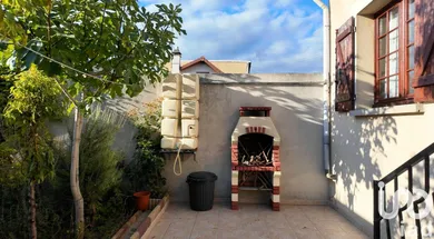 House in Stains (93240)