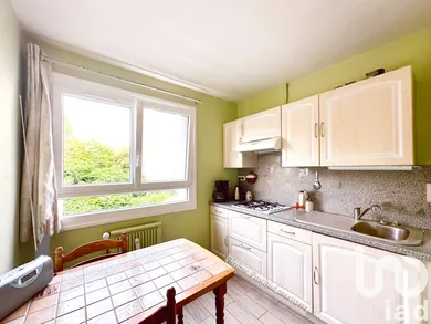 Apartment in Versailles (78000)