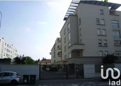 Garage at Lyon (69008)