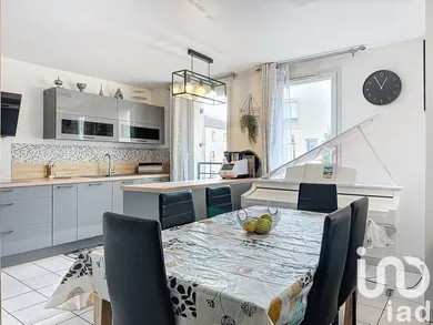 Apartment in Chessy (77700)