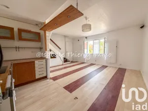 Duplex at Linas (91310)