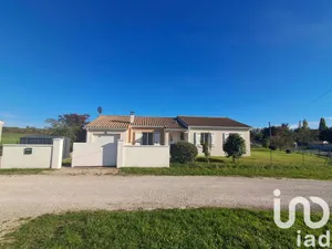 Pavillon à Mareuil (16170)