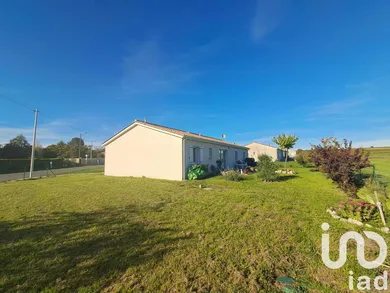 Detached house in Mareuil (16170)
