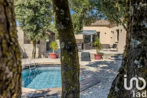 Maison traditionnelle à Grillon (84600)