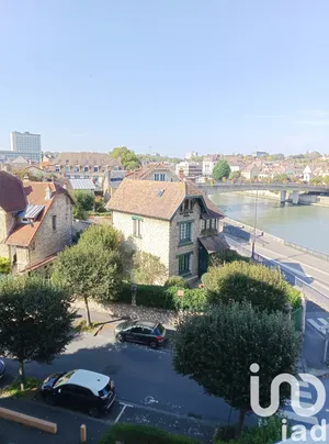 Apartment at Melun (77000)