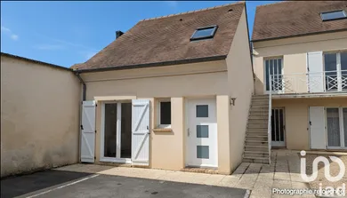 House at Gouvernes (77400)