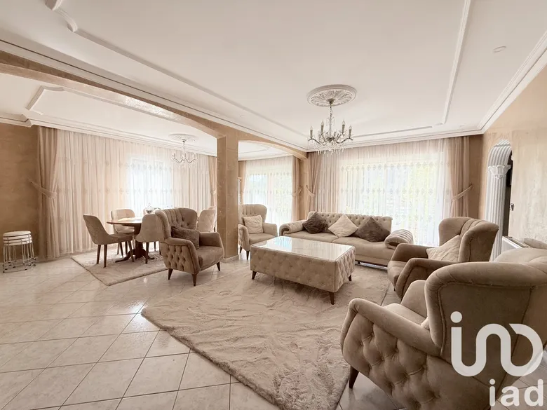 Maison 5 pièces 153 m² · à Digne-les-Bains · 153 m² · 395 000 €