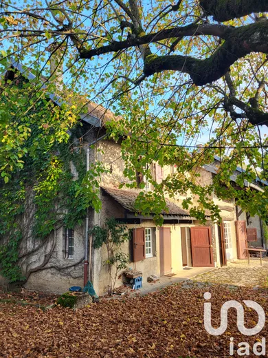 Mansion at Briord (01470)