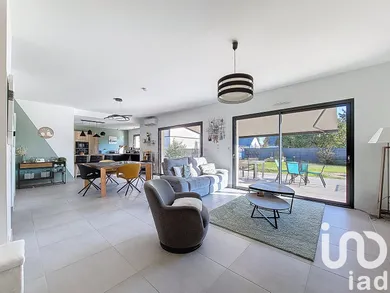 House at Veigné (37250)