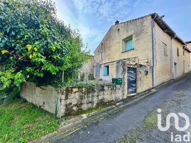 House in Aigre (16140)