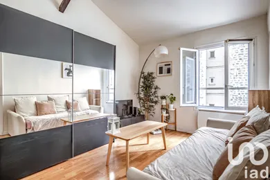 Apartment in Paris (75019)