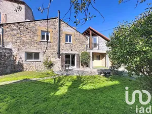 Village house in Montaigut-le-Blanc (63320)