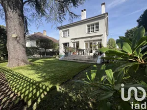 Maison à Marnes-la-Coquette (92430)