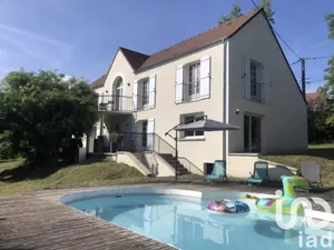 House at Marsangy (89500)