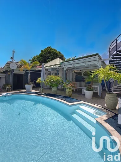 Maison à Petit-Bourg (97170)