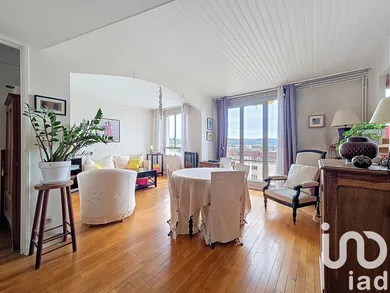 Apartment in Rueil-Malmaison (92500)